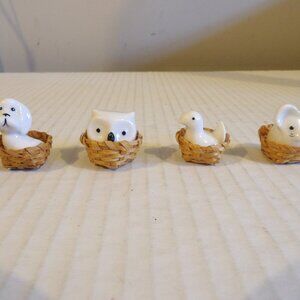 + MIC Tiawan Porcelain Figurines in Baskets Vintage Lot 4 Mouse/Chicken/Dog/Owl